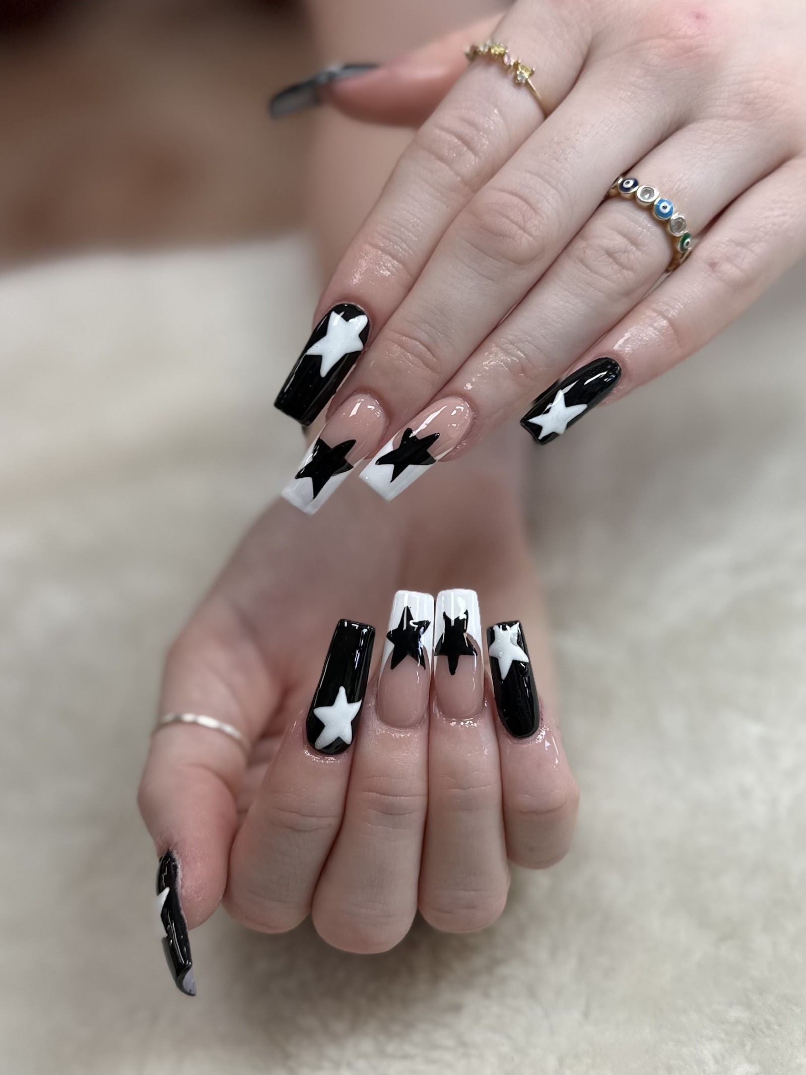ANNIE NAILS logo